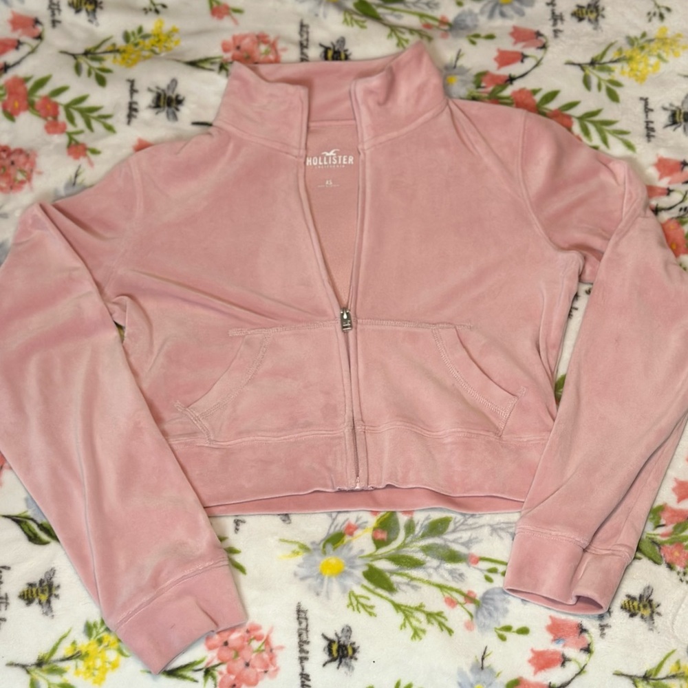 PINK CROP TOP